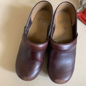 Dansko clogs 37